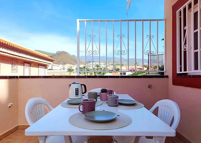 The Heights - Los Cristianos - Heated Pool - Wifi Free